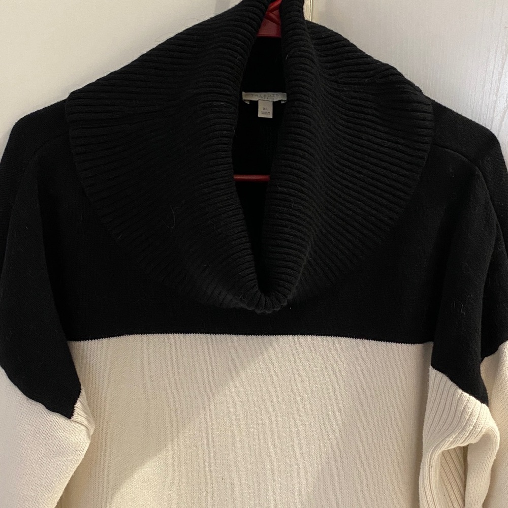 Talbots sweater - Picture 2 of 7